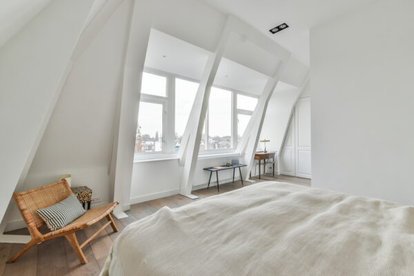 Velux certified roof window fitting, replacements and repairs across Surrey. Based in Ashtead. 20 years experience and reputation.